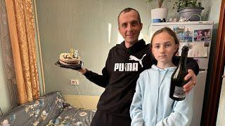 МОЙ ДЕНЬ  РОЖДЕНИЯ  И ПОЗДРАВЛЕНИЕ  ОТ РОДНЫХ 