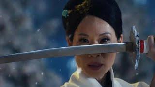 Lucy Liu's Epic 'Kill Bill' Grinch on SNL!