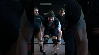 Sheamus digs deep for a HUGE deadlift!! 