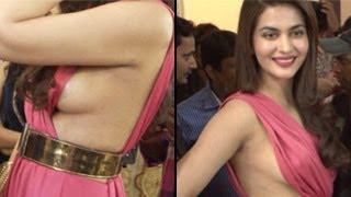 Ankita Shorey's NIP SLIP & BOOBS EXPOSED | SHOCKING WARDROBE MALFUNCTION |