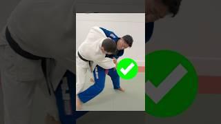 Grip fighting tip left vs right #beginner #dojo #judo #japanesemartialarts