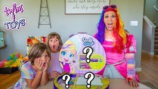 GIANT Polly Pocket Compact unboxing with Princess Lollipop and Twins Kate & Lilly