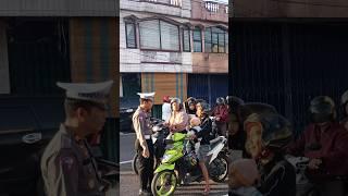 Dijaga anaknya ya uni #shorts