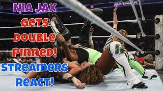 Streamers React! - Nia Jax gets double pinned! #wwe #smackdown #niajax