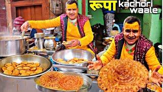 Rupa की kachori खाओ 40 दिन मै गाल laal। Goli की speed से बिकती है ।Mathura।Street food india