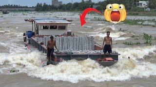 [428] Panic watching the barge on the fast-flowing water enter the dam gate