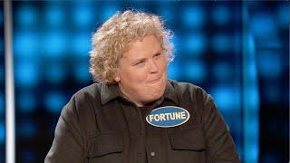 Fortune Feimster Knows What She's Doing - Celebrity Family Feud