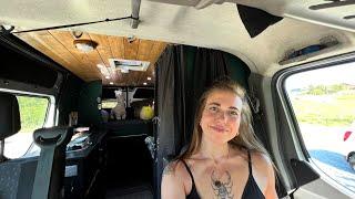 HERE I AM . A DAY IN MY CAMPERVAN LIFE.