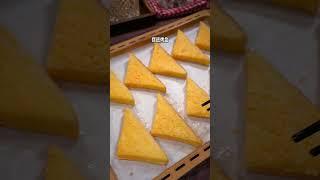 在家就能做出酥脆可口的烤吐司片，太好吃了！#烤箱美食 #家常菜 #美食教程 #烹飪 #料理 #food #cooking