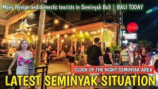 Many foreign and domestic tourists in Seminyak Bali