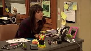 Girl needs to pee - Parks And Recreation 2x10