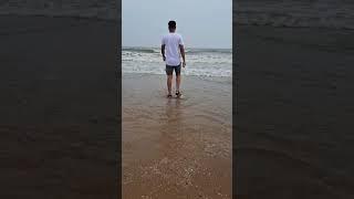 Happiness comes in waves. #mandarmanivlog #weekend