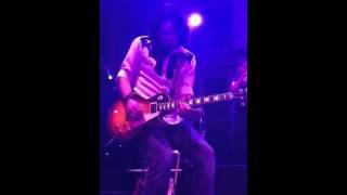 Marc Sauceda guitar solo on a Les Paul