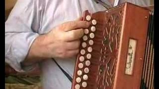 Identify key on diatonic accordion