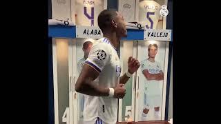 David Alaba's dance show in the locker room of Real Madrid