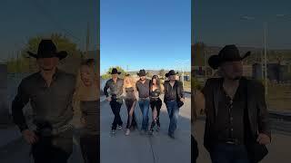 Es igual que un engaño  @Celeste #baile #amigos #mexico #huapango #nortena #rancho