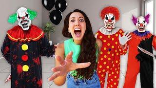 NON SCEGLIERE IL CLOWN CATTIVO SBAGLIATO NELLA CASA PIENA DI CLOWN DELLO SPIRITO DI HALLOWEEN!