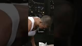 Demi Moore does one-armed push-ups  #fitness