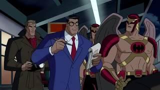 Superman and Martian Manhunter distract Thanagarian guards