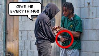 POPPING THUGS IN THE HOOD! (I GOT R*BBED!)