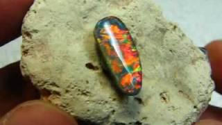 Beautiful quality  australian boulder opal 5.60 cts  great color play