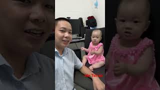 Video Luv Me Tshiab Nrog Nws Txiv