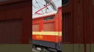 horsepower of Railways #railways #locopilot#engine#engineer#WAP