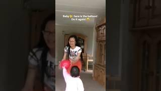 How to entertain your child with a balloon  #mom #momlife #children #funny #shorts #foryou #love