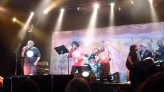 Diesel N' Dub 2015-04-02 Beds Are Burning at Byron Bay Bluesfest