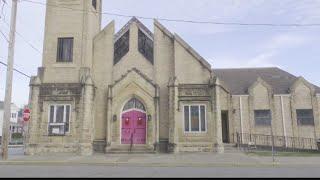 Local church hands out free fruits and vegetables to help with community member's holiday meals