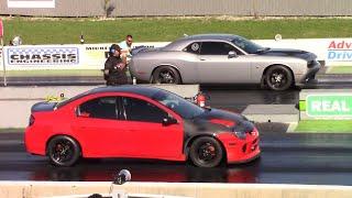 Dodge Neon SRT4 vs Scat Pack Challenger Drag Race