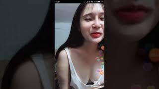 Bigo live cewek mulus no bra pamer uting