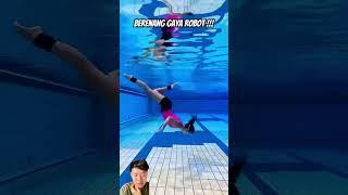 Berenang gaya robot #swimming #flexiblechallenge #swim #flexibilitynation #pool #underwaterchallenge
