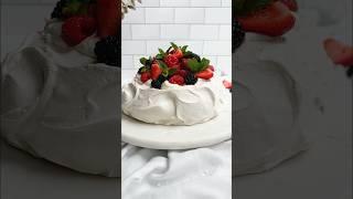 Berry pavlova 