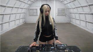 HARDGROOVE TECHNO SET IN A BUNKER  JOANNA KUCHTA
