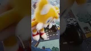 tails plays with ps4