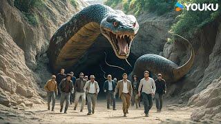 A giant snake flew out of the cave and scared everyone! | Metamorphosis | YOUKU MONSTER MOVIE