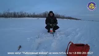 ОДИН НА ЛЬДУ! Рыбак Заполярья ловит щук хапугой от "Рыболовных войск РФ"