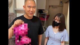 ナダルが女性スタッフの部屋から使用済みの下着を見つけました…