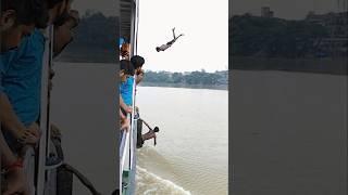 Dangerous Stunt In Ganga 