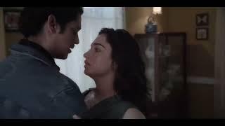 Lust Stories 2 / Kiss Scene - Shanti and Vijay (Tamannaah Bhatia and Vijay Varma