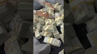 HOW MUCH IS THIS ? PERSON WITH THE CLOSET ANSWER WILL RECEIVE $1,000 CASH ! #sportsbetting #money