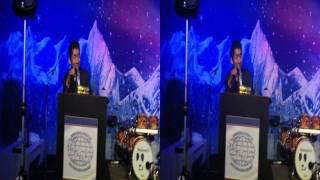 Dr. Jerry Wong receiving the Golden Follicle Award