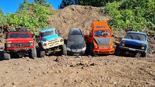 ВАЛЯТСЯ с горы все! ... Пять внедорожников и МОЩНЫЙ ПОДЪЕМ в гору ... RC OFFroad 4x4