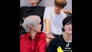 what a weird tension we have here RENHYUCK VLIVE