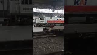 CC201 92 14 CPN #keretaapiindonesia #trains #rail #lokomotif #locomotive #cc201 #stasiun #shorts