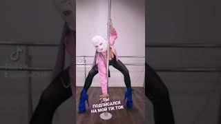 ДЕВУШКА В МАСКЕ  / ВИДЕО ИЗ TIK TOK