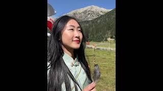 Blessing from Himalaya - Tibetan Girl #Himalaya #Tibetan #slowlife #Simpleliving #simplelife
