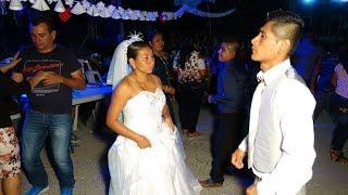 BAILE DE LA BODA RELIGIOSA DE CECILIA Y RICARDO EN JAMILTEPEC, OAXACA