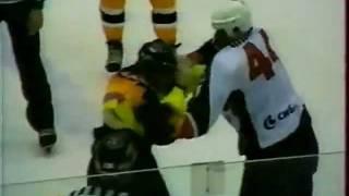 Пиша Алеш - Юдин Александр (Pisha Alesh vs Yudin Alex Hockey Brawl)